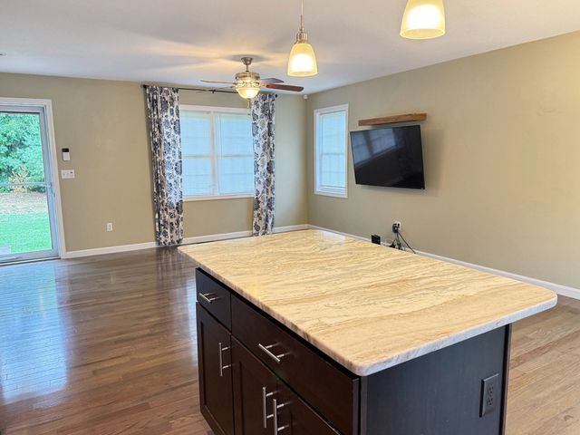 152 Sargent St, Belchertown, MA 01007