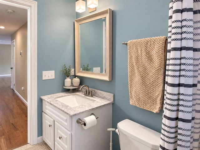 152 Sargent St, Belchertown, MA 01007
