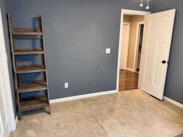 152 Sargent St, Belchertown, MA 01007
