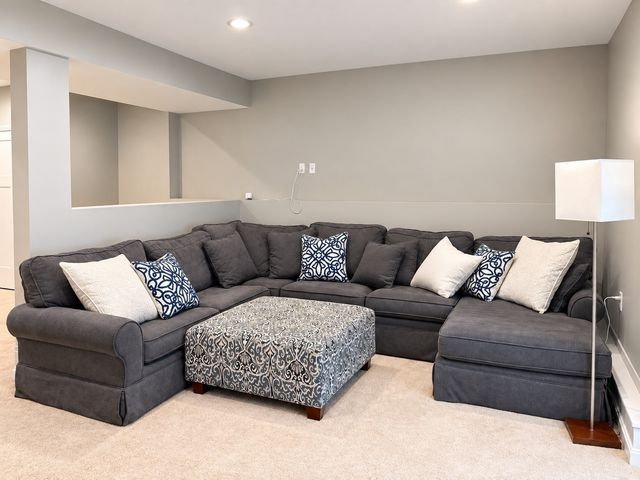 152 Sargent St, Belchertown, MA 01007