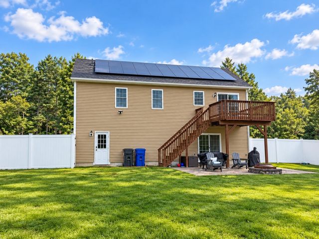 152 Sargent St, Belchertown, MA 01007