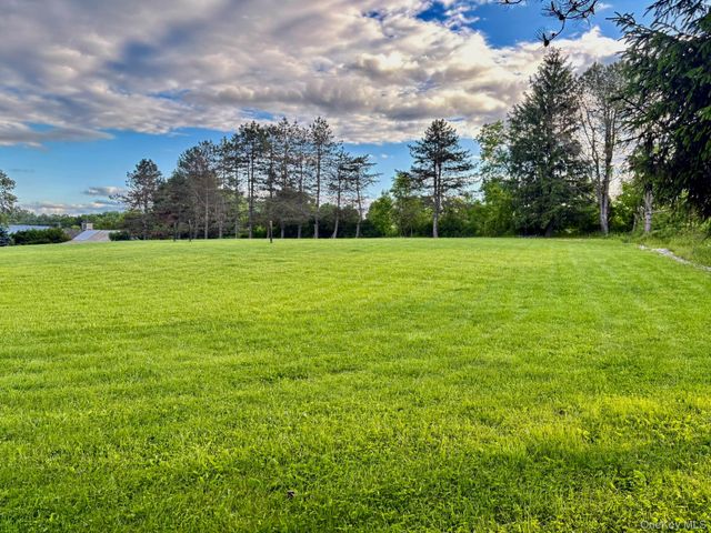 2303 Salt Point Turnpike, Clinton Corners, NY 12514