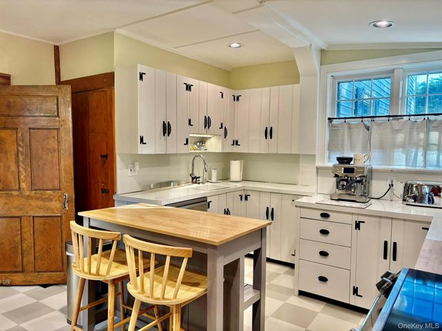 2303 Salt Point Turnpike, Clinton Corners, NY 12514
