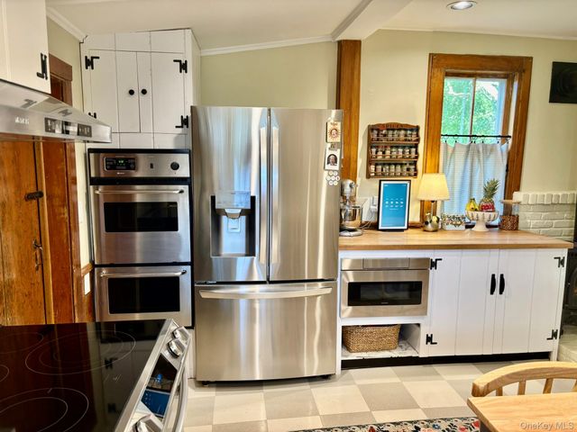2303 Salt Point Turnpike, Clinton Corners, NY 12514