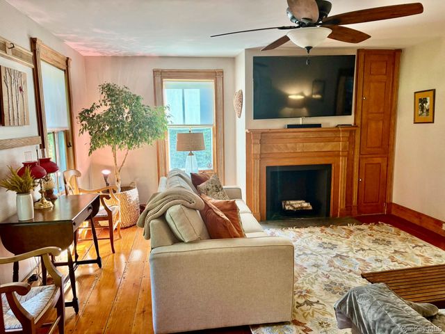 2303 Salt Point Turnpike, Clinton Corners, NY 12514