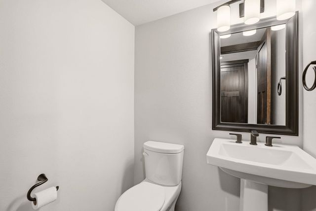 13408 N Mayfair Ln, Spokane, WA 99208