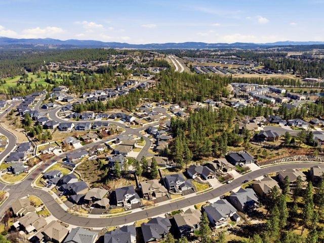 13408 N Mayfair Ln, Spokane, WA 99208