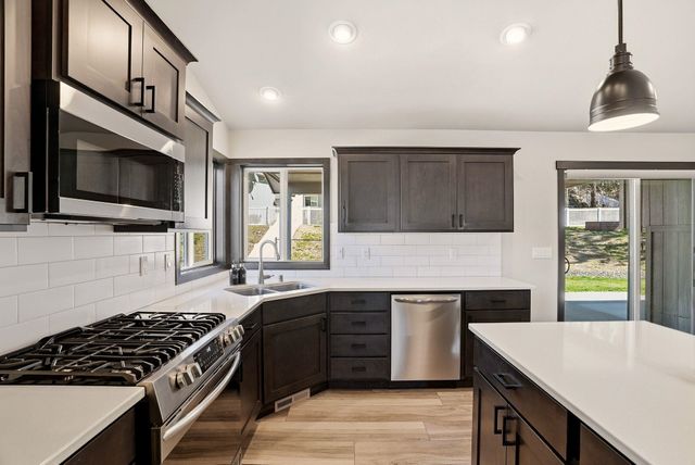 13408 N Mayfair Ln, Spokane, WA 99208