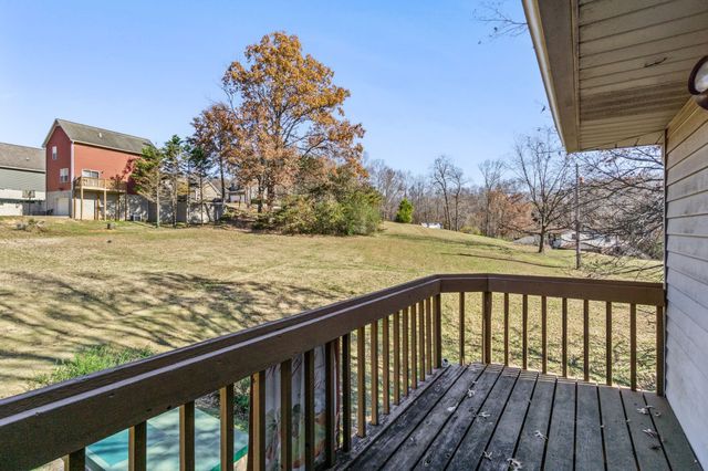 827 Crescent Dr, Cookeville, TN 38501