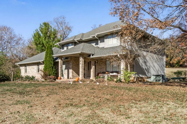 827 Crescent Dr, Cookeville, TN 38501