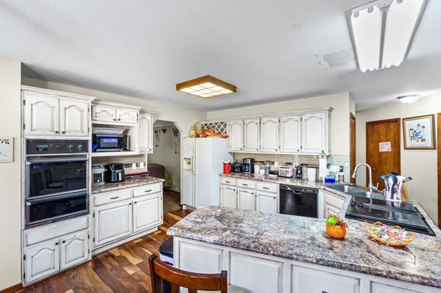 827 Crescent Dr, Cookeville, TN 38501