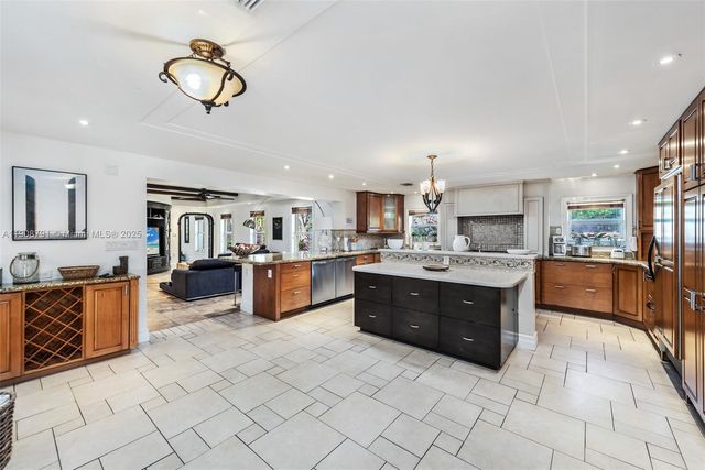 1051 NE 89th St, Miami, FL 33138