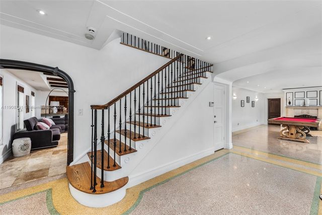 1051 NE 89th St, Miami, FL 33138