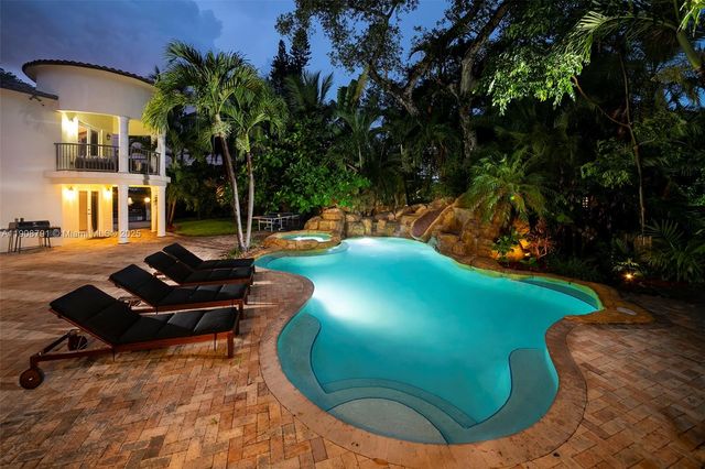 1051 NE 89th St, Miami, FL 33138