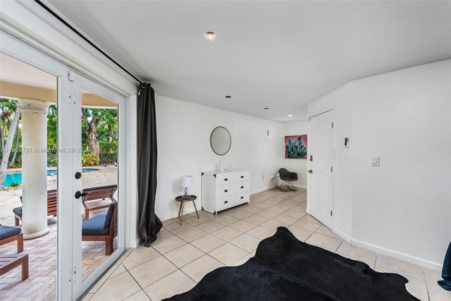 1051 NE 89th St, Miami, FL 33138