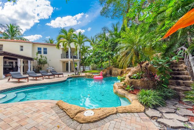 1051 NE 89th St, Miami, FL 33138