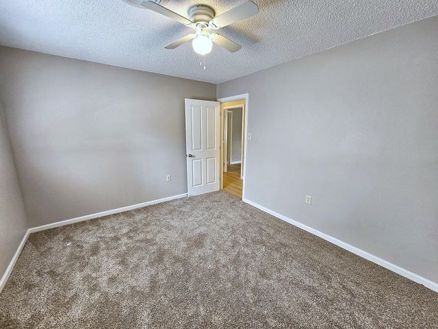 3040 Longwood Lane, Dickinson, TX 77539