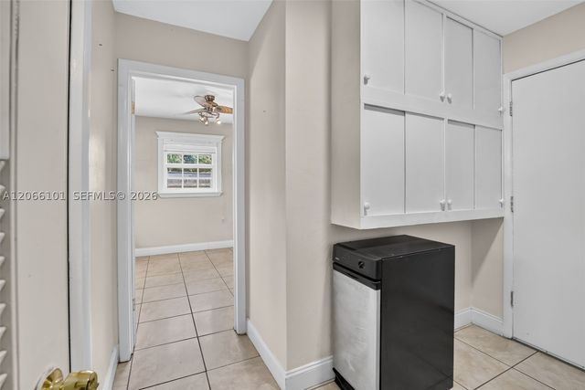 801 Ixora Ln, Plantation, FL 33317