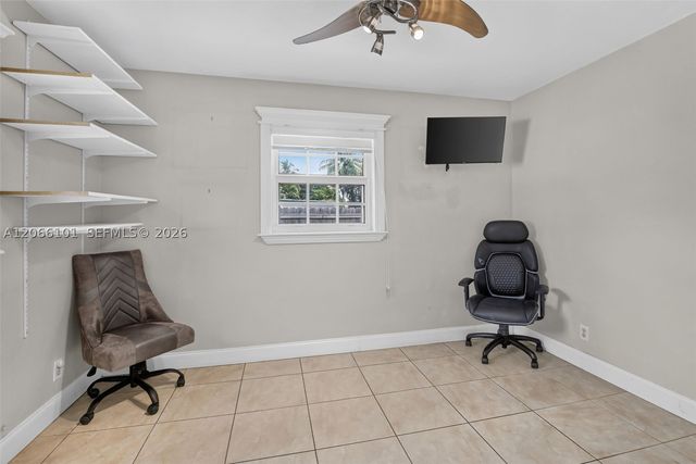 801 Ixora Ln, Plantation, FL 33317