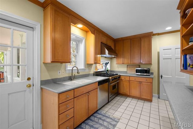 1635 Dearborn Drive, Warson Woods, MO 63122