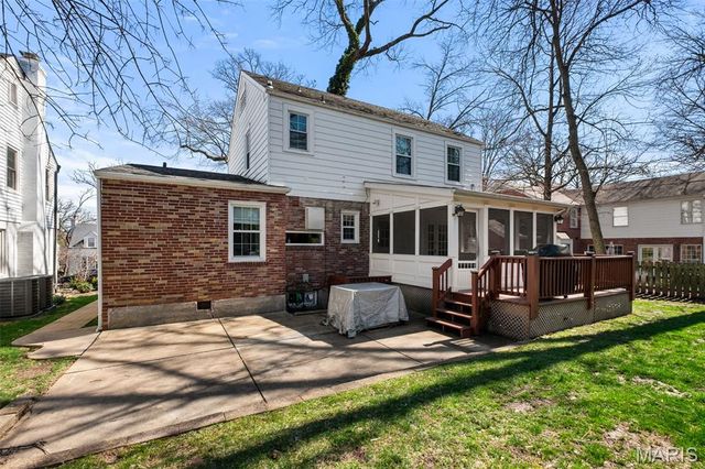 1635 Dearborn Drive, Warson Woods, MO 63122