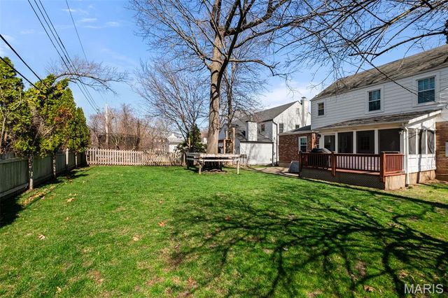 1635 Dearborn Drive, Warson Woods, MO 63122