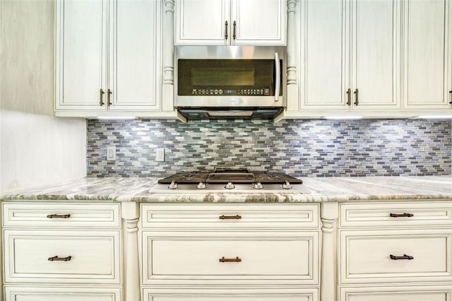 1904 Nursery Road, The Woodlands, TX 77380