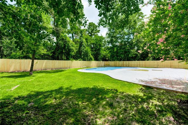 1904 Nursery Road, The Woodlands, TX 77380