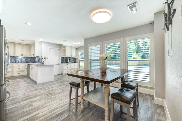 1904 Nursery Road, The Woodlands, TX 77380