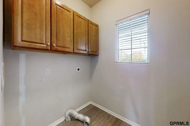 4827 S 187Th Avenue, Omaha, NE 68135