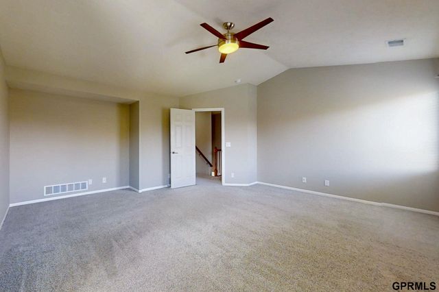 4827 S 187Th Avenue, Omaha, NE 68135