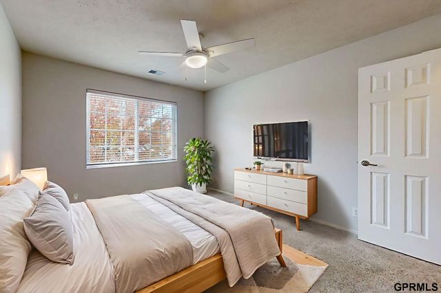 4827 S 187Th Avenue, Omaha, NE 68135