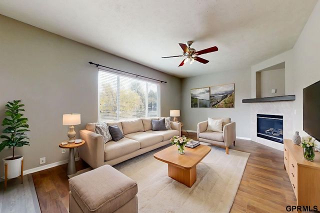 4827 S 187Th Avenue, Omaha, NE 68135