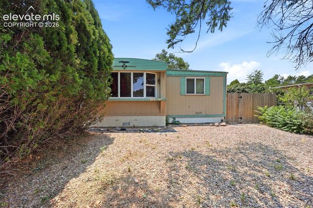 96 E Kipling Drive, Pueblo West, CO 81003