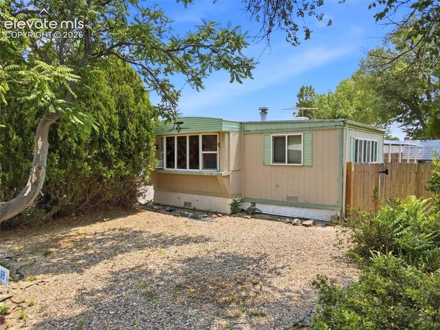 96 E Kipling Drive, Pueblo West, CO 81003