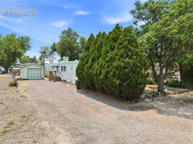 96 E Kipling Drive, Pueblo West, CO 81003
