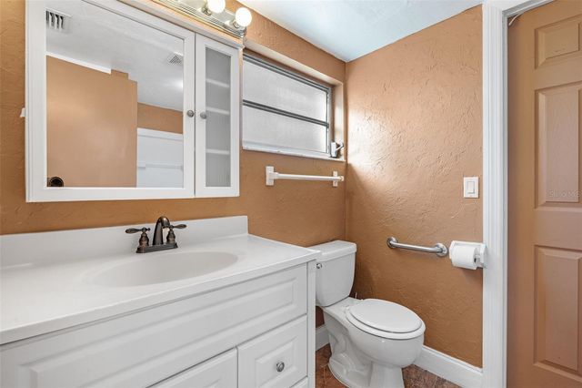 1063 SE 20TH PLACE, Cape Coral, FL 33990