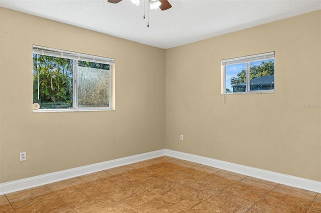 1063 SE 20TH PLACE, Cape Coral, FL 33990