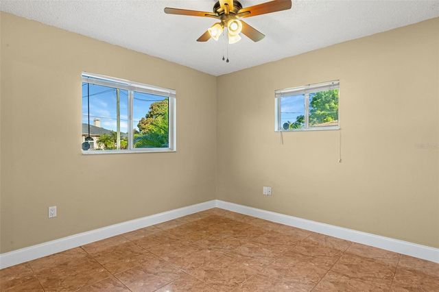 1063 SE 20TH PLACE, Cape Coral, FL 33990