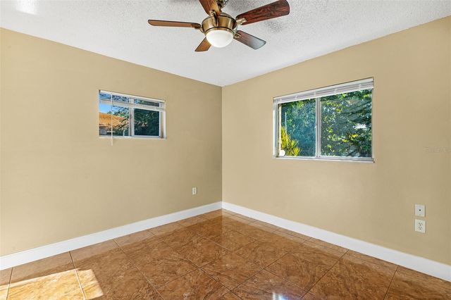 1063 SE 20TH PLACE, Cape Coral, FL 33990