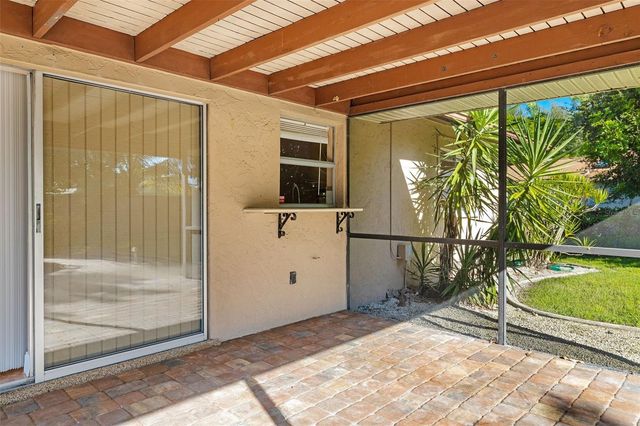 1063 SE 20TH PLACE, Cape Coral, FL 33990