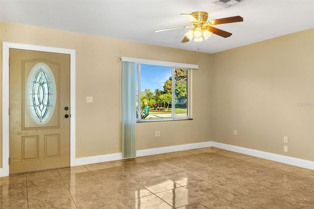 1063 SE 20TH PLACE, Cape Coral, FL 33990