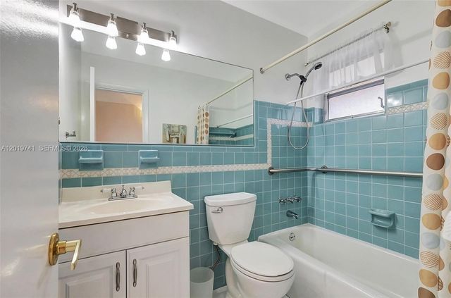 17001 NE 13th Avenue 306, Miami, FL 33162