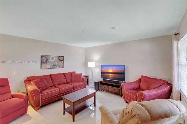 17001 NE 13th Avenue 306, Miami, FL 33162