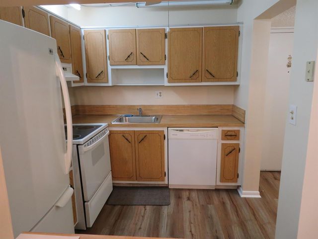 9233 SW 8th Street 117, Boca Raton, FL 33428