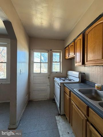 4519 PALL MALL RD, Baltimore, MD 21215