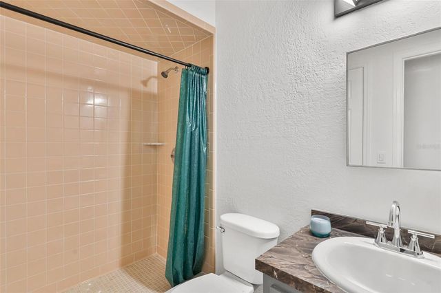 2304 CENTENNIAL BOULEVARD, Leesburg, FL 34748