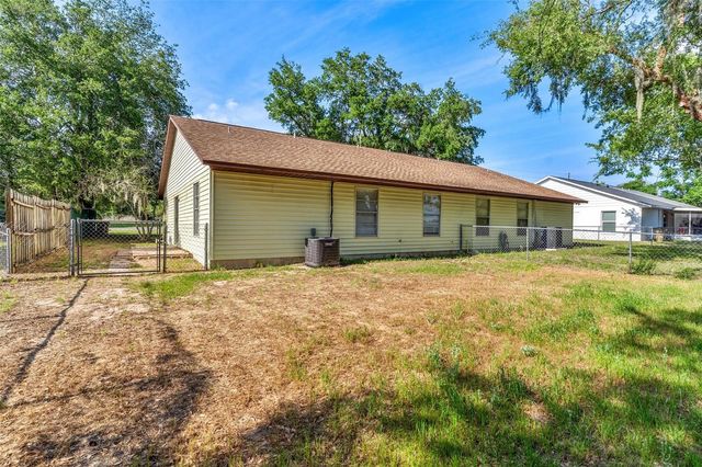 2304 CENTENNIAL BOULEVARD, Leesburg, FL 34748