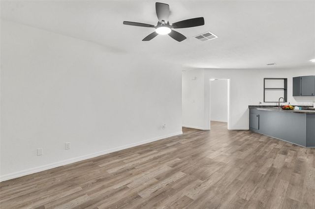 2304 CENTENNIAL BOULEVARD, Leesburg, FL 34748