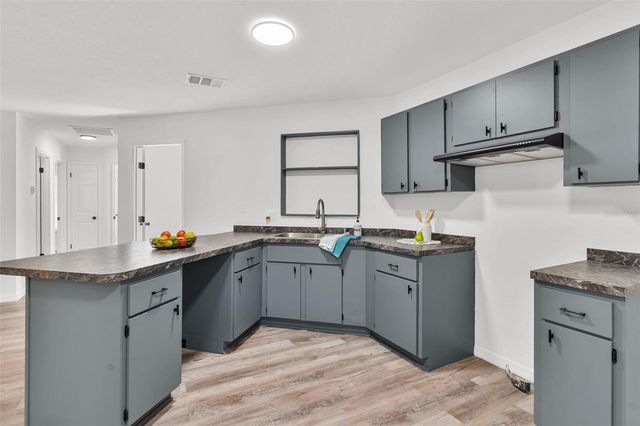 2304 CENTENNIAL BOULEVARD, Leesburg, FL 34748